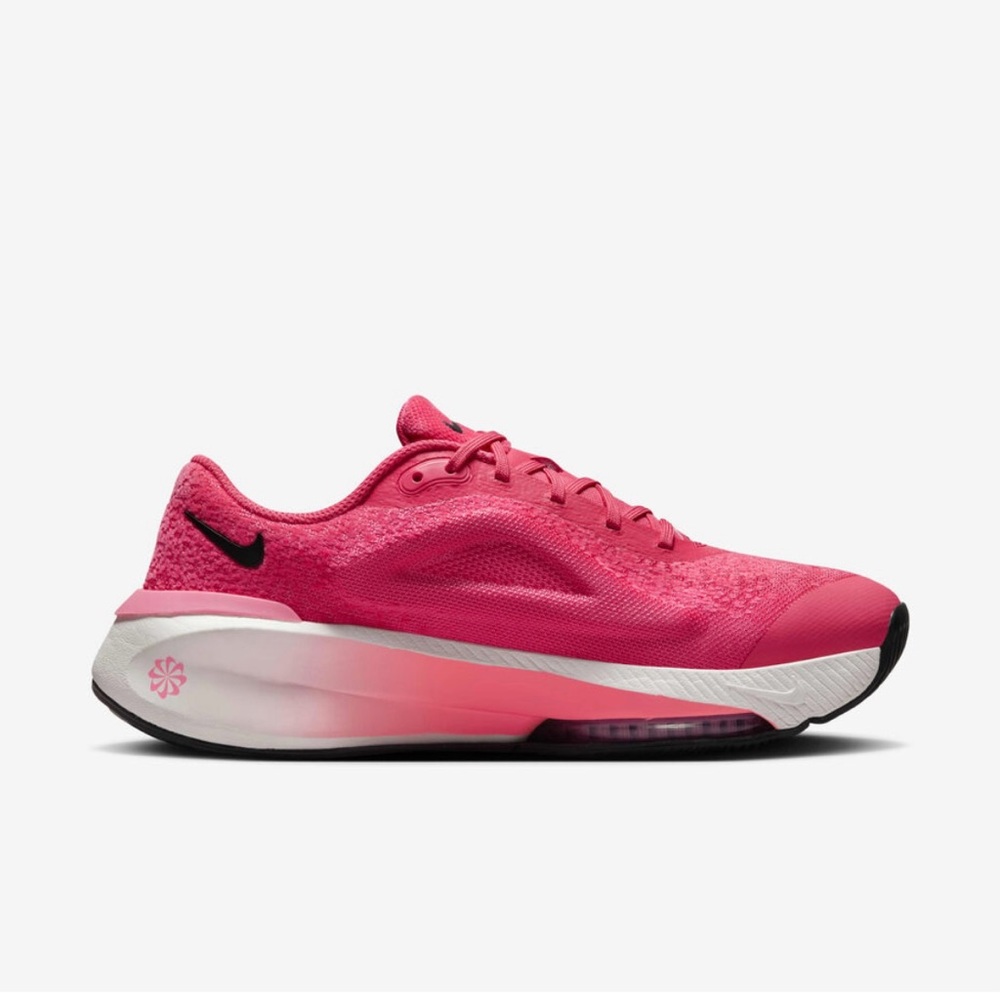 Nike Versair Women's Pink Shoes Size 10